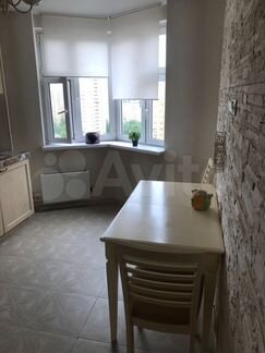 2-к квартира, 60 м², 16/17 эт.
