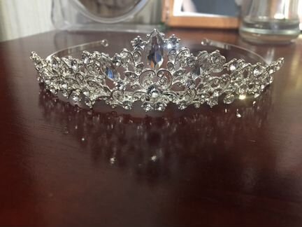 Диадема и серьги