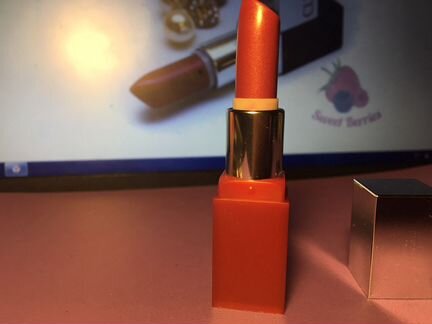 Помада clinique,estee lauder