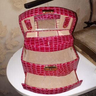 Шкатулка для хранения бижутерии ли золото