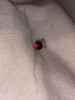 Гранатовая сережка Пандора