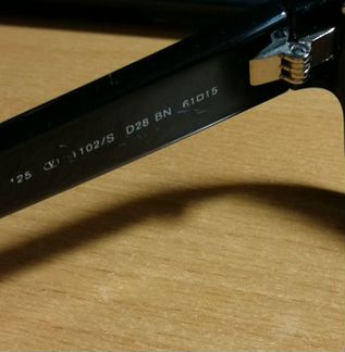 Солнцезащитные очки Valentino