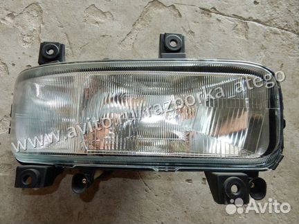 Фара Мерседес Атего 9738201361