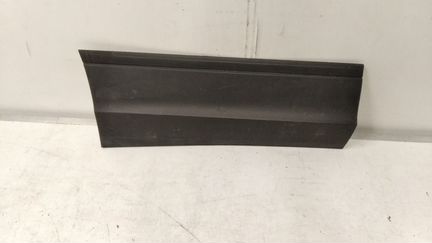 Накладка двери задняя правая VW Tiguan 2