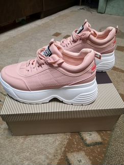 Кроссовки женские 37 размер