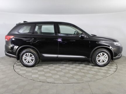 Mitsubishi Outlander 2.0 CVT, 2020