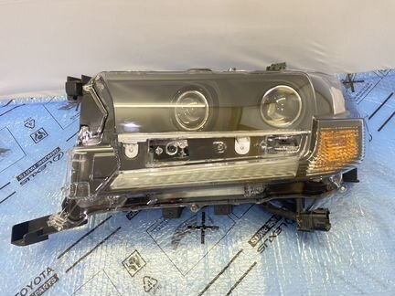 Фара левая Executive Toyota Land Cruiser 200
