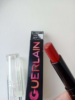 Помада Guerlain la petite robe noir 023