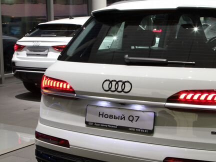Audi Q7 3.0 AT, 2020