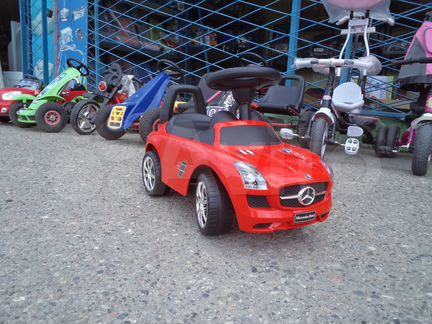 Детская машинка-каталка Mercedes-Benz SLS AMG