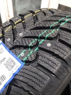 Зимние шины Toyo Japan 215/55R17 шипы