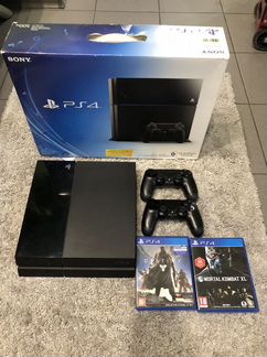 Sony PS4 + 2 gamepad + mortal kombat xl