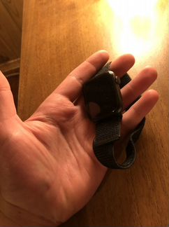 Apple Watch 4 44 mm Nike+