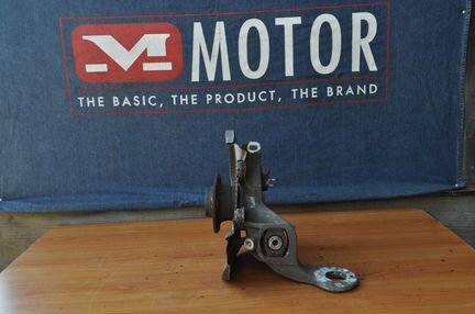 Кулак ступица задний правый Ауди А4 Б8 А5