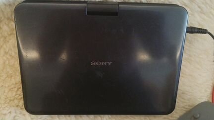 Портативный DVD плеер sony