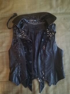 Продаю жилетку из кож. зама фирмы Punk Rave