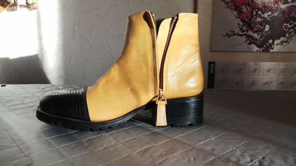 Осенние кожаные ботинки