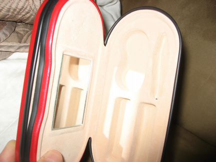 Футляр для очков и линз