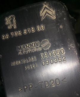 Корпус воздушного фильтра Пежо 208 Ситроен дс3