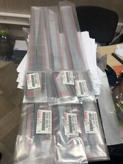 Молдинг двери Тойота Авенсис 1998г