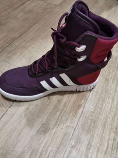 Продаю кроссовки