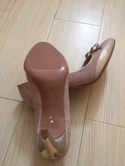 Туфли новые, кожа, Италия, 37 р