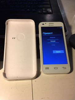 Senseit L301 смартфон