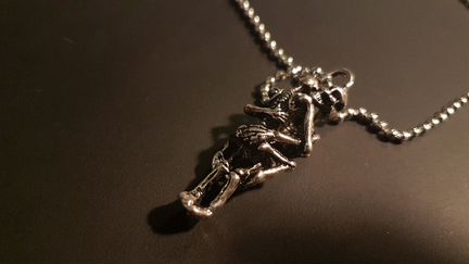Кулон скелеты, идеально для Halloween