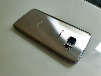 Смартфон Samsung Galaxy S7 32GB Gold SM-G930FD