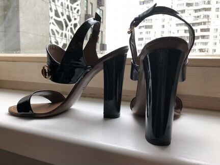 Gucci. Босоножки. 40р