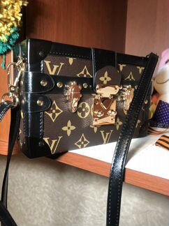 Сумка Louis Vuitton