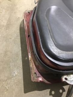 Дверь задняя левая Mitsubishi Carisma DA седан
