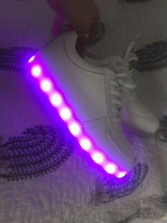 Кроссовки с LED подсветкой
