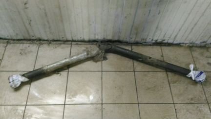 Карданный вал Ауди А8 D2 4D0521101G 4,2л АКПП