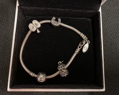 Браслет Pandora с шармами