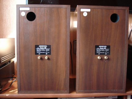 Акустическая система Onkyo monitor 900