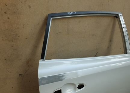 Дверь задняя правая Toyota Rav 4 13-15 г. в