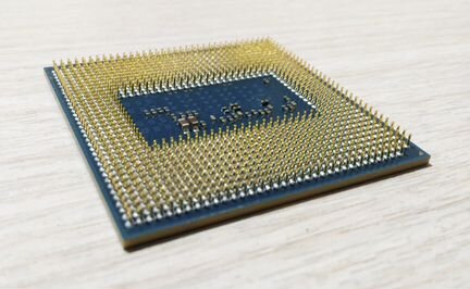 Intel Core i7-4700MQ 2.4Ghz-3.4Ghz / fcpga946