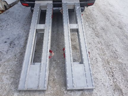 Сходни алюминиевые для заезда техники