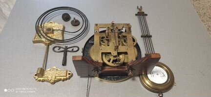 Механизм часов Thomas Haller