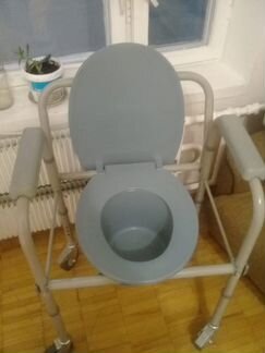 Стул медицинский