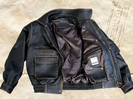 Пилот- бомбер Pretender Police