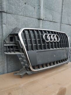 Audi Q3 решетка радиатора Ауди Ку 3