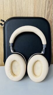 Беспроводные наушники Parrot Zik 3 с твёрдым кейсо