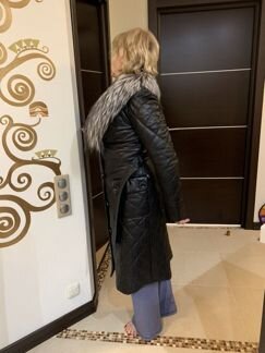 Пальто кожаное с песцом