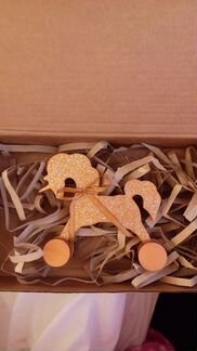 Деревянные игрушки-качалки