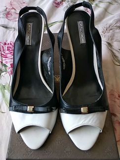 Босоножки кожаные