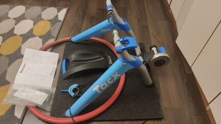 Велостанок Tacx Satori + подставка + покрышка