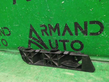 Кронштейн передний правый Kia Sportage 4 2016