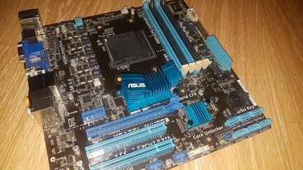 Материнская плата asus